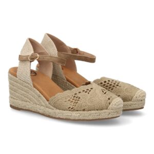 Alpargatas de Cuña Beige Bordadas