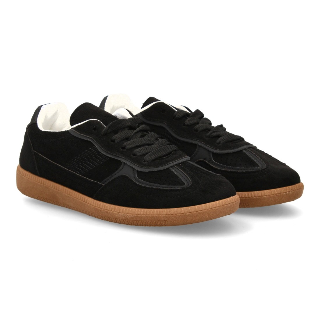 Zapatilla de serraje negra con suela caramelo clásica 1 Zapatilla de serraje negra con suela caramelo clásica