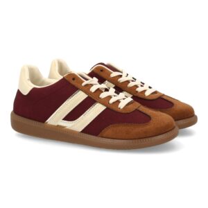 Zapatillas Retro Burdeos con Detalles Camel