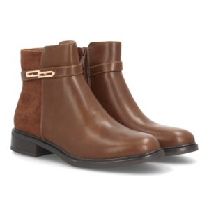 Botines Camel de Mujer con Hebilla Dorada y Tacón Bajo